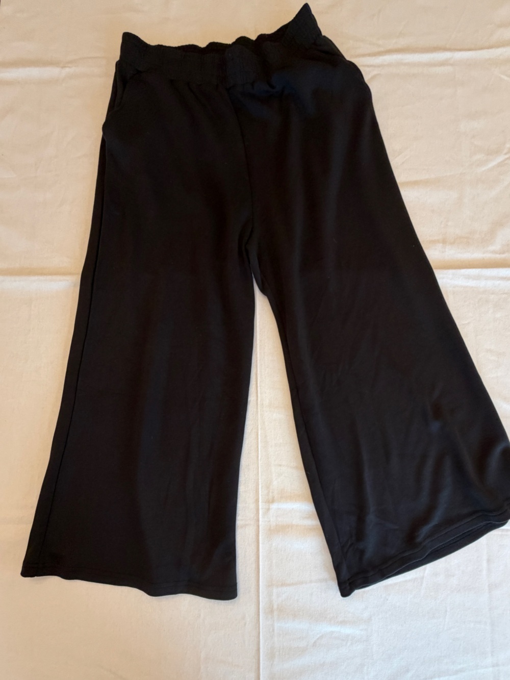 Women’s Black Wide-Leg Knit Pants - scuba knit  like new XL